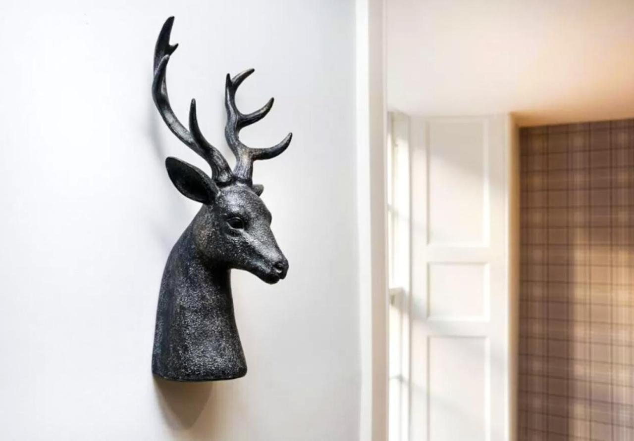 Ultra Modern, Stylish Apartment Next To Princes St Edimburgo Esterno foto